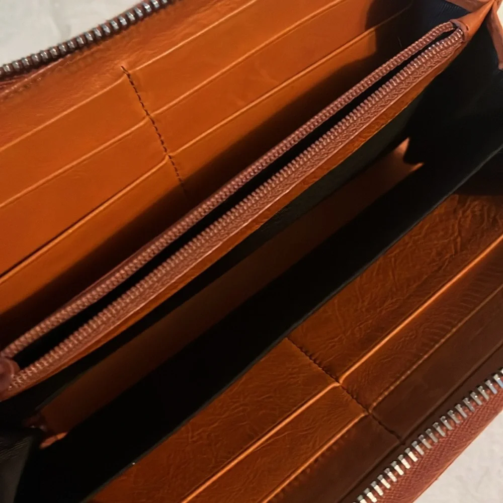 Yves Saint Laurent Burnt Orange Leather Wallet - Picture 4 of 9